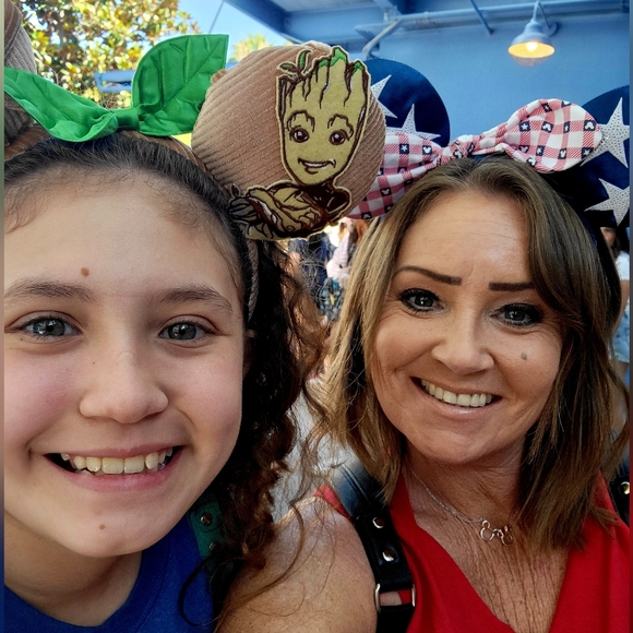 POSHMARK AMBASSADOR โค - Picture 2 of 13